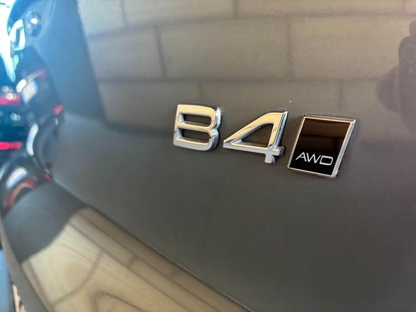Volvo XC40 B4 AWD Geartronic Momentum Pro