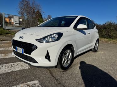 Hyundai i10 idonea ai neopatentati tagliandata