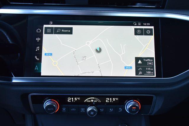 AUDI Q3 35 TDI S tronic Business *Cockpit, led, Navi*