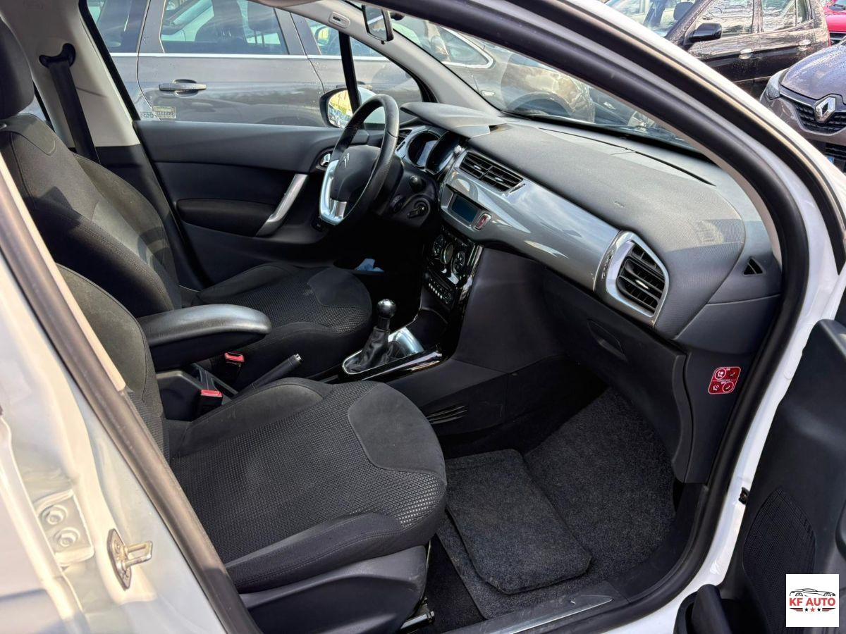 FORD - Kuga - 1.5 TDCI 120 CV S&S 2WD P. Titanium-AUT-NEOPATENTATI