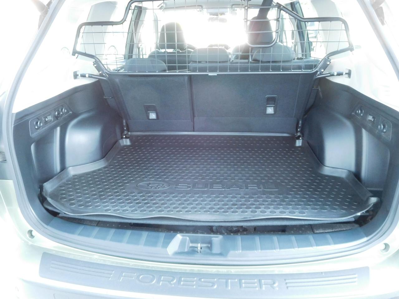 Subaru Forester 2.0 e-Boxer MHEV CVT Lineartronic Premium 150cv GANCIO TRAINO