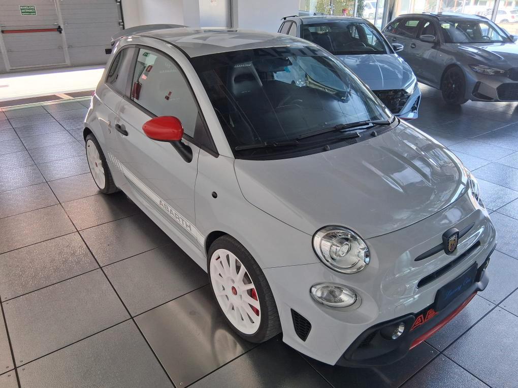 ABARTH 695 1.4 TURBO T-JET ESSEESSE 180 CV