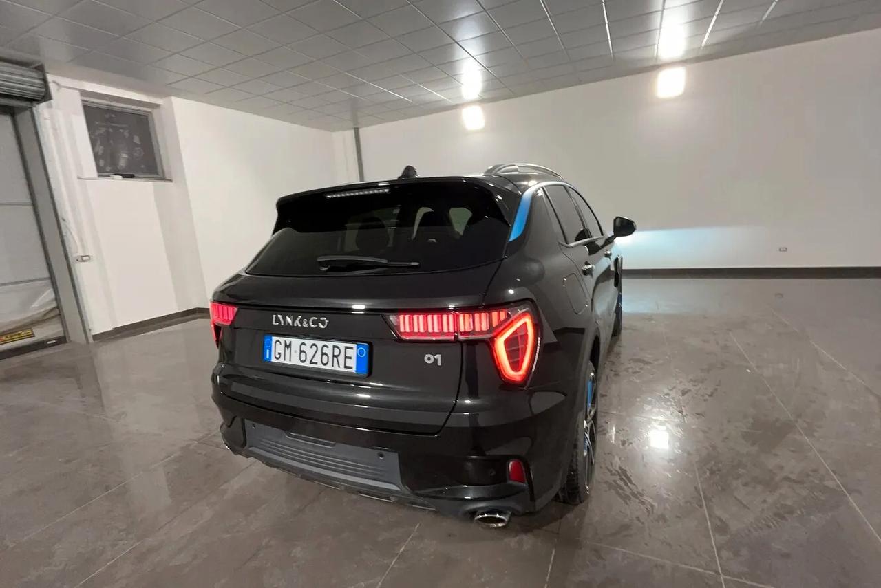 Lynk&co 01 PHEV