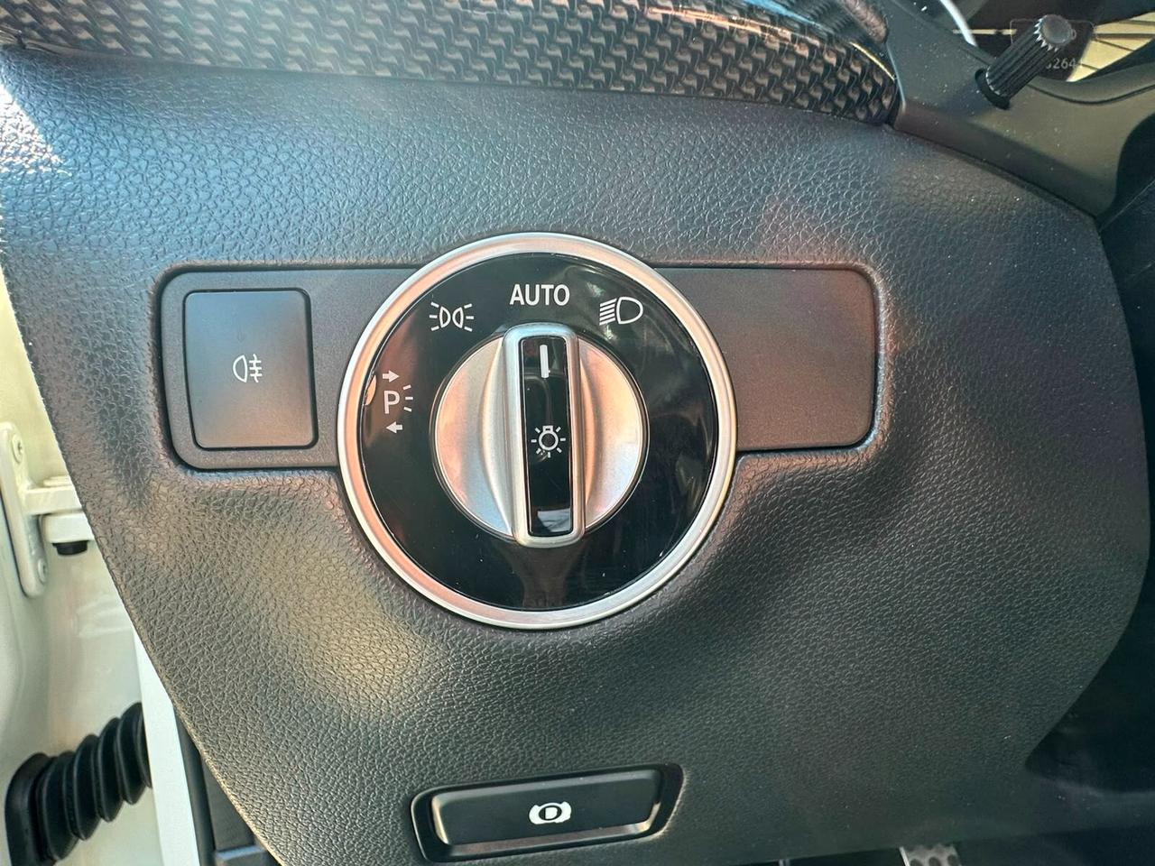 Mercedes-benz B 180 d Premium AMG
