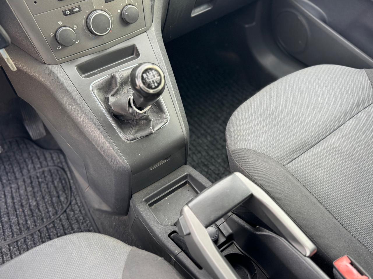 Opel Zafira 1.6 16V ecoM 94CV Cosmo