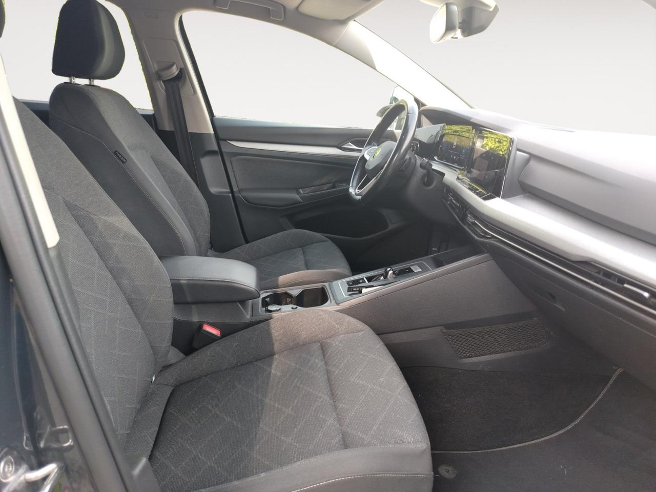 Volkswagen Golf Variant 2.0 tdi Life 115cv dsg