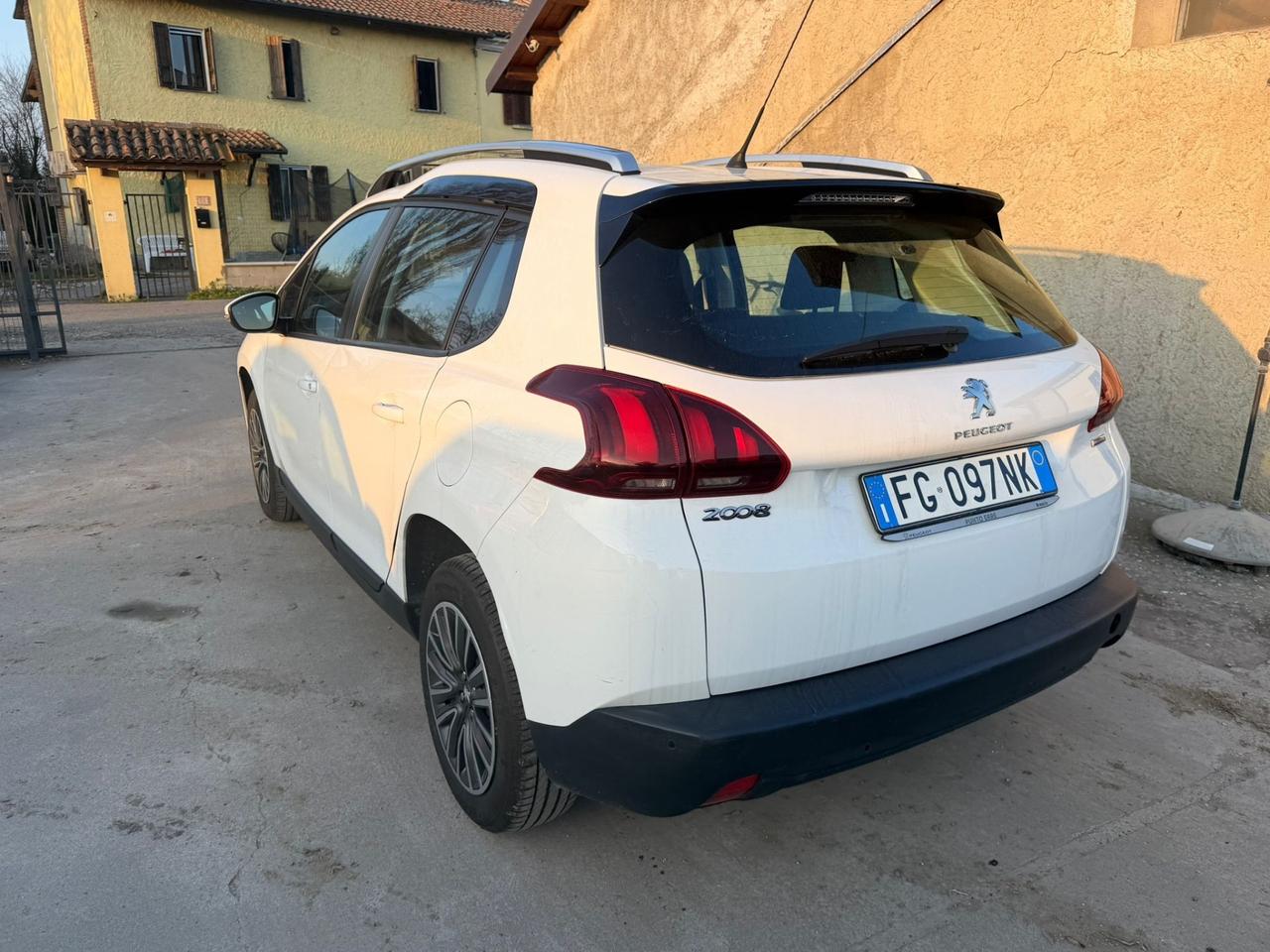 Peugeot 2008 PureTech 82 Active