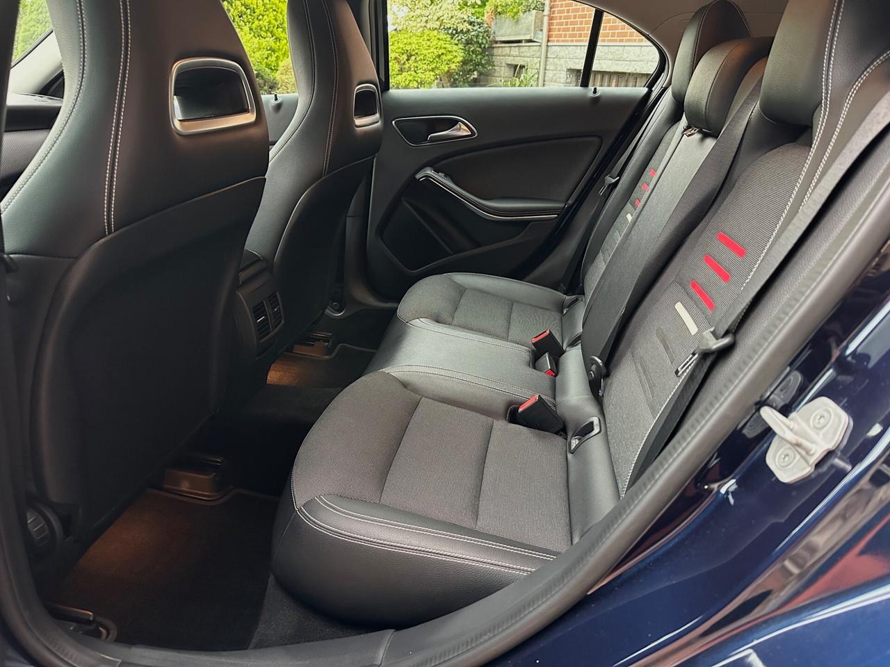 Mercedes-benz A 180d Premium OK NEOPATENTATO