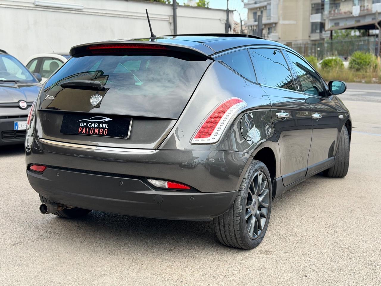 Lancia Delta 1.6 MJT DPF Platino + TETTO