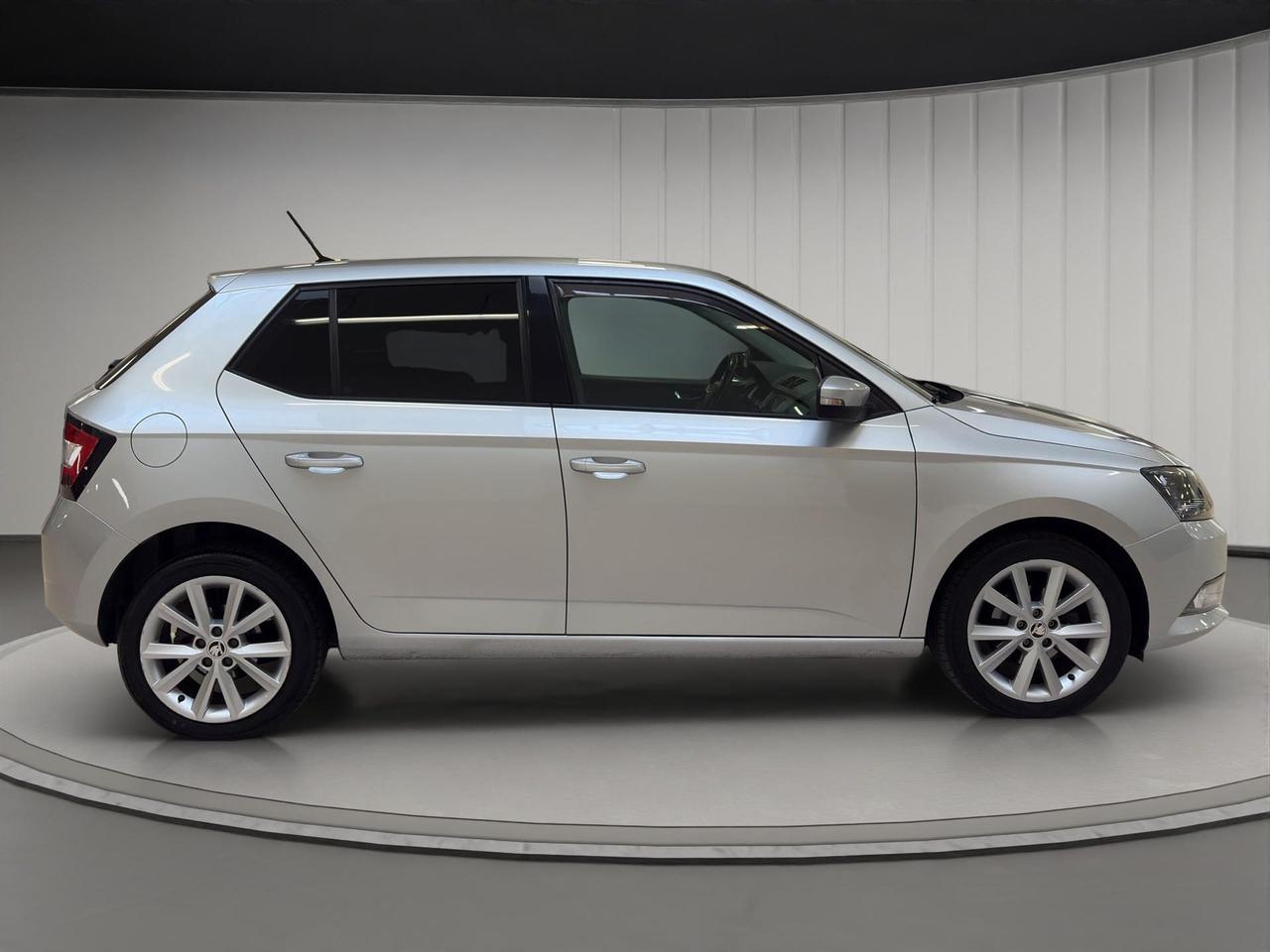 Skoda Fabia 1.4 tdi Business 75cv my18