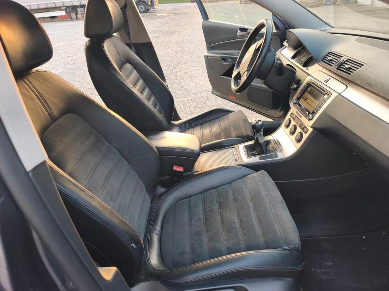 Volkswagen Passat Sw 2009---1.8 Benzina GPL