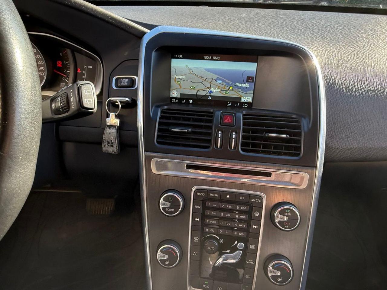 Volvo XC 60 Business 2.0 D4 #8045