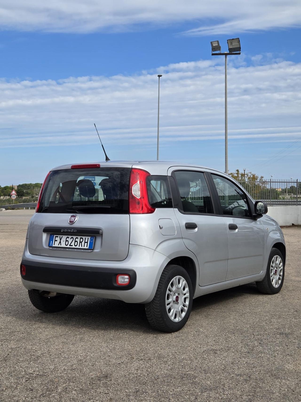 Fiat Panda 1.2 Connected by Wind