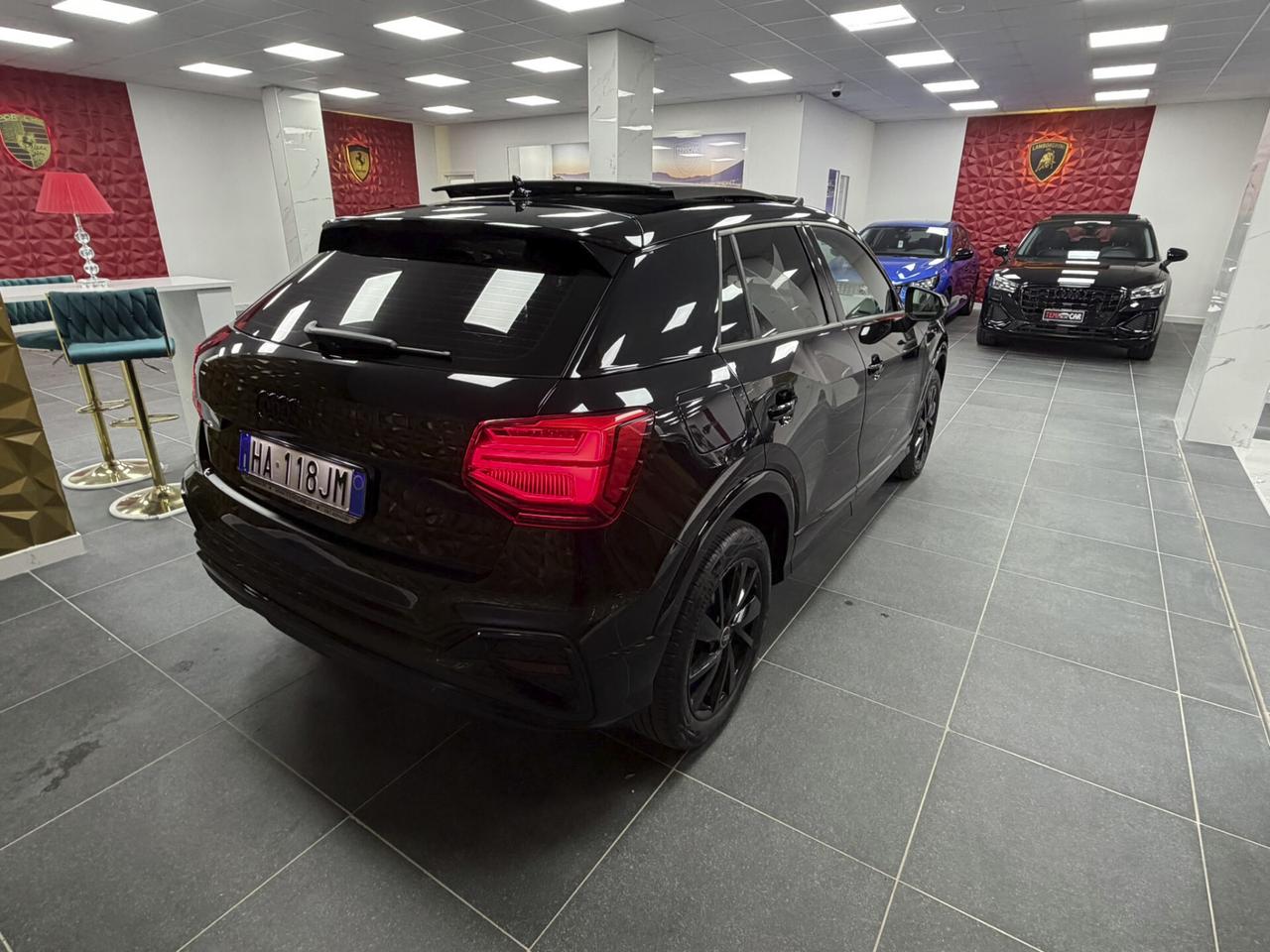 Audi Q2 30 TDI Identity Black S-Line