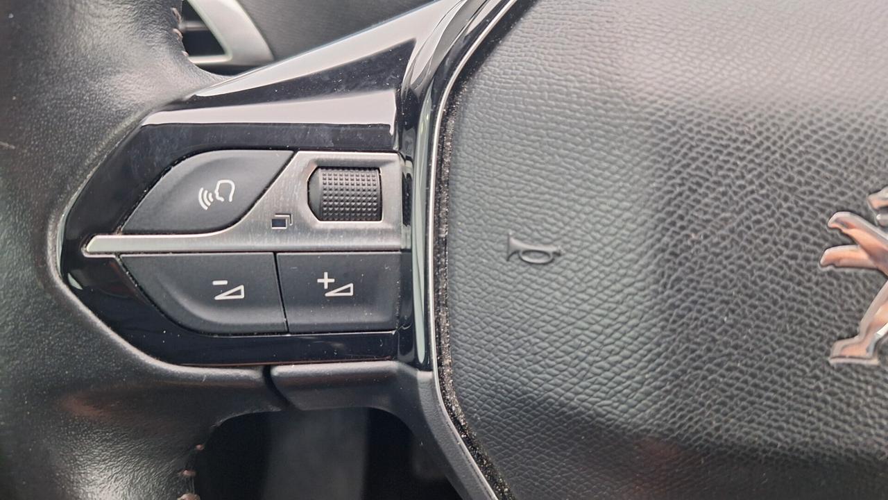 Peugeot 3008 BlueHDi 130 S&S Active Business