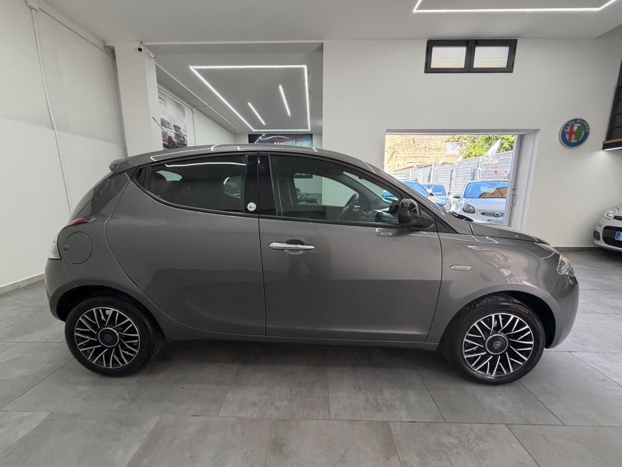 Lancia Ypsilon 1.2 69 CV GPL Ecochic Gold 10.2019