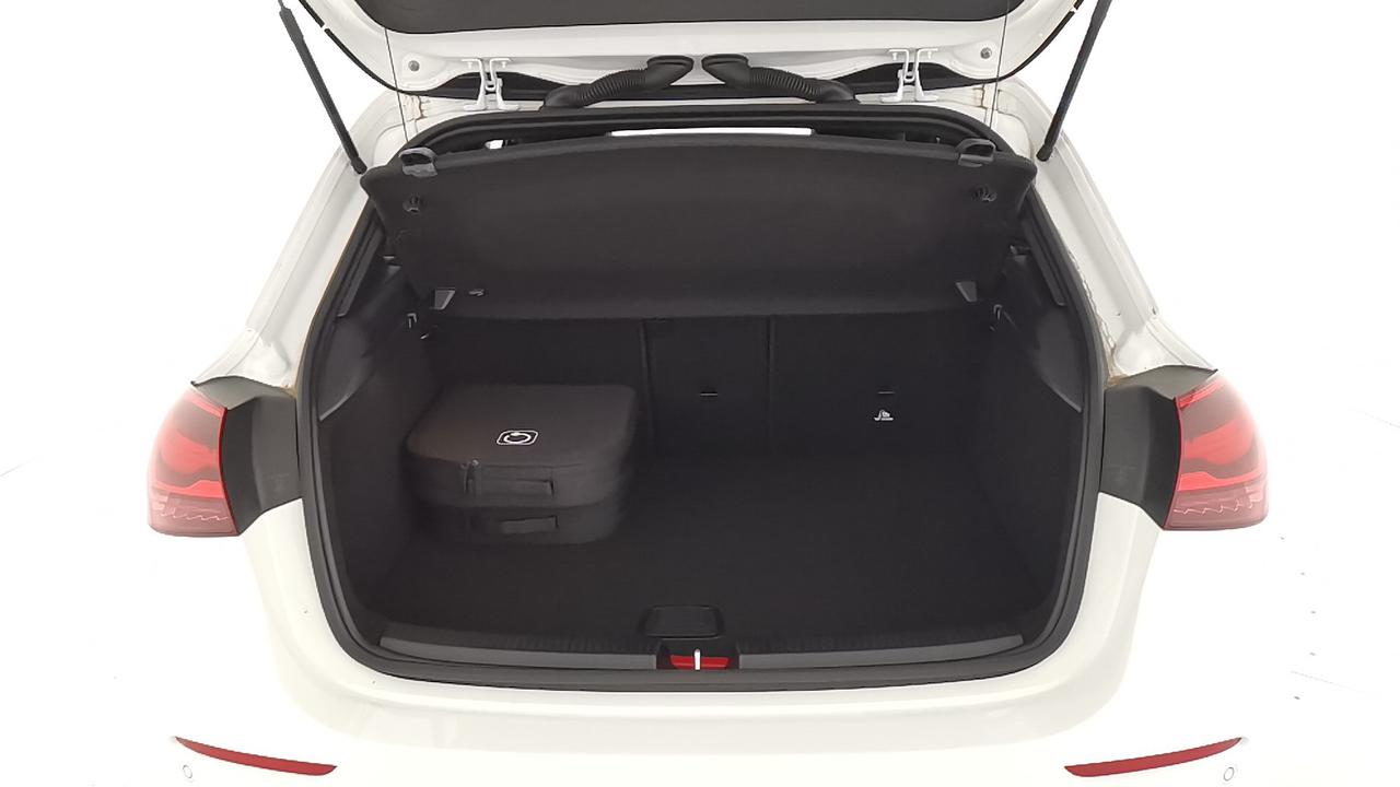 Mercedes-Benz Classe A - W177 2023 - A 250 e phev Progressive Advanced auto