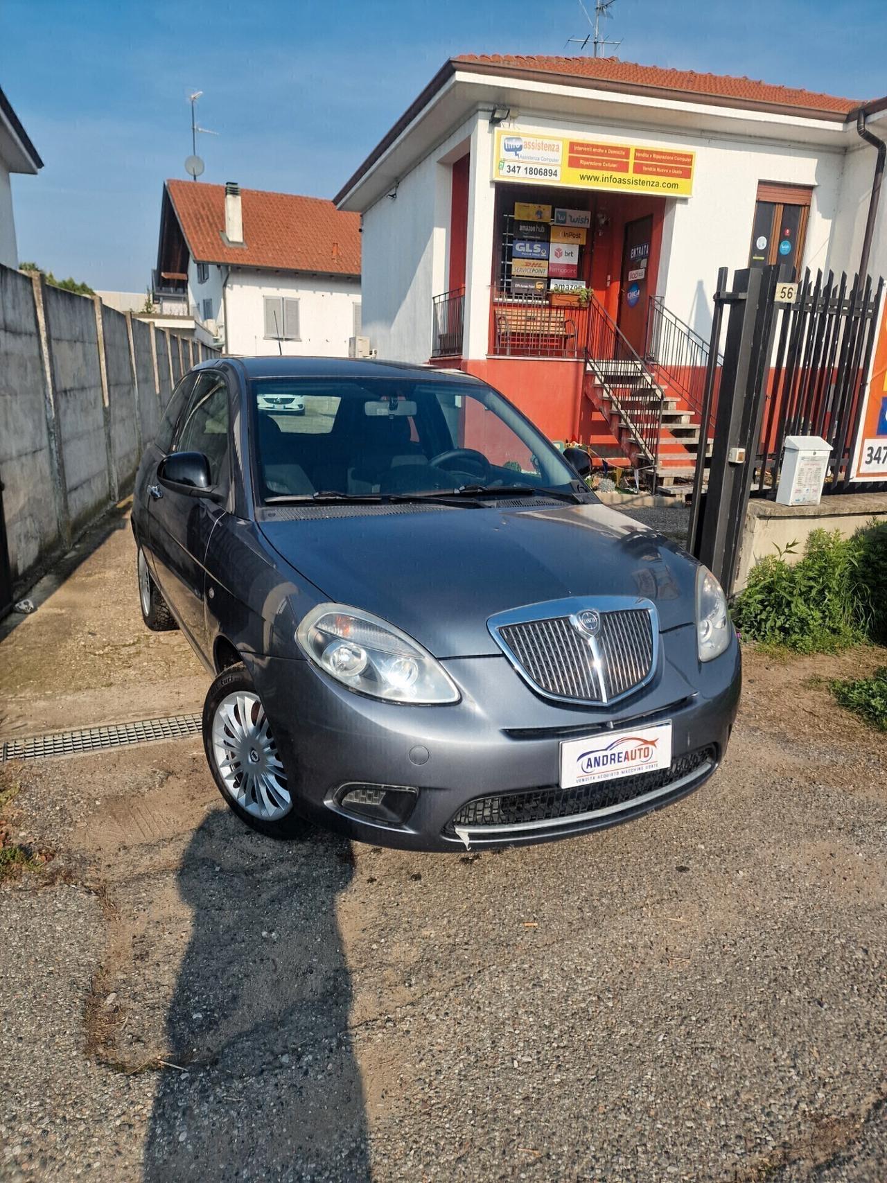 Lancia Ypsilon 1.2 69 CV Diva