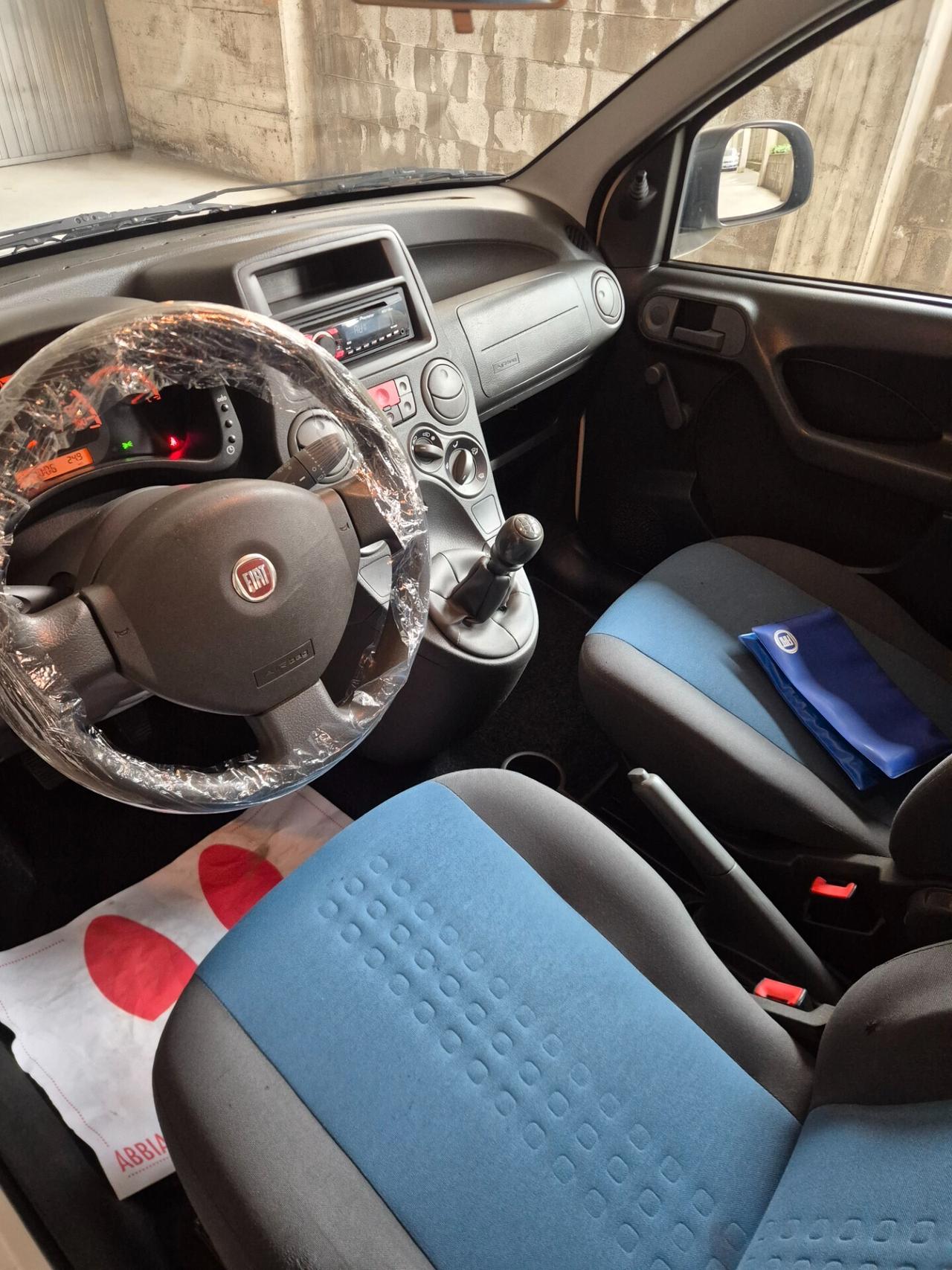 Fiat Panda 1.2 benzina euro 5 neo patentati