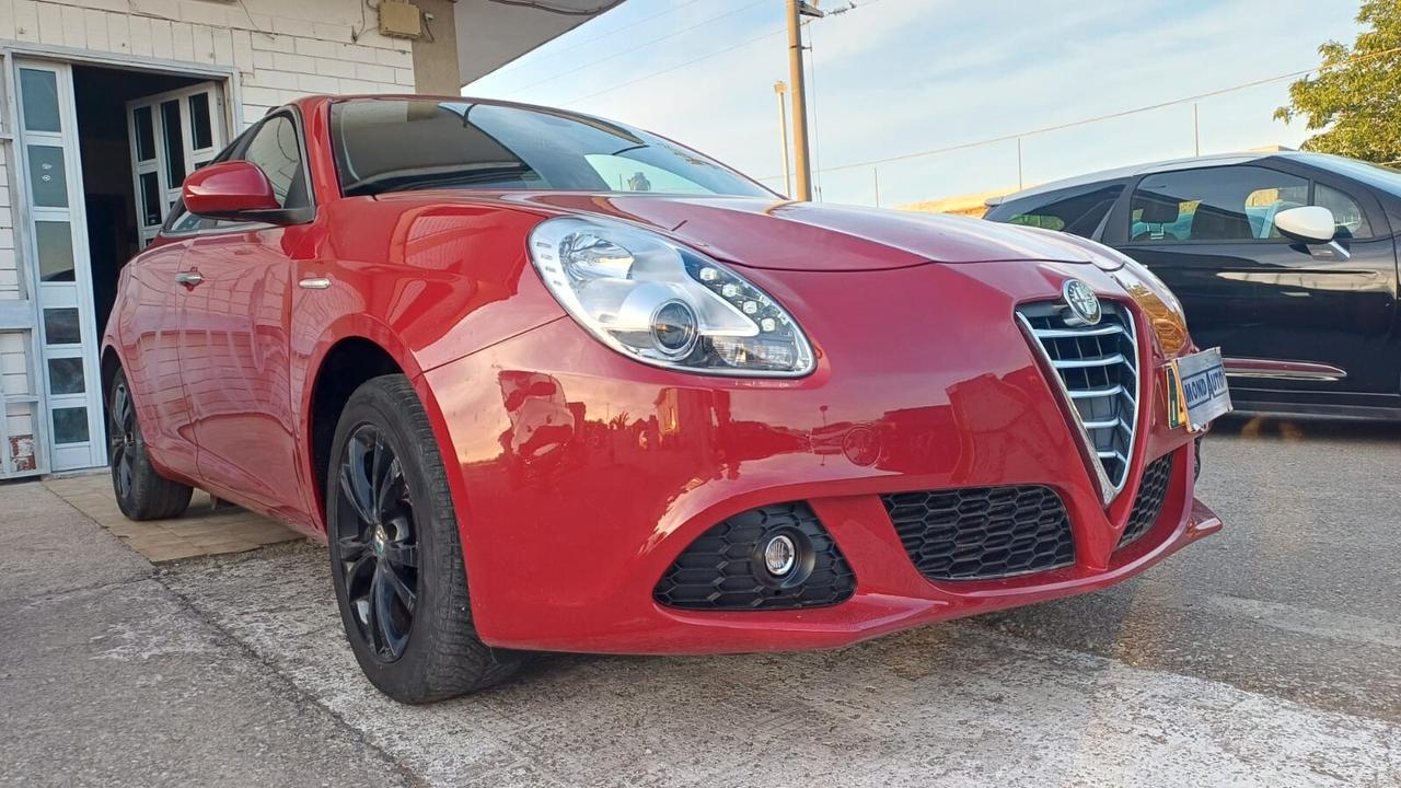 Alfa Romeo Giulietta 1.6 JTDm-2 105 CV Distinctive 2013 ROSSA COME NUOVA