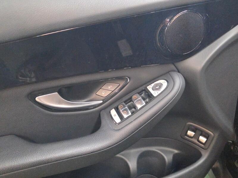 MERCEDES GLC (X253) GLC 300 e 4Matic P...