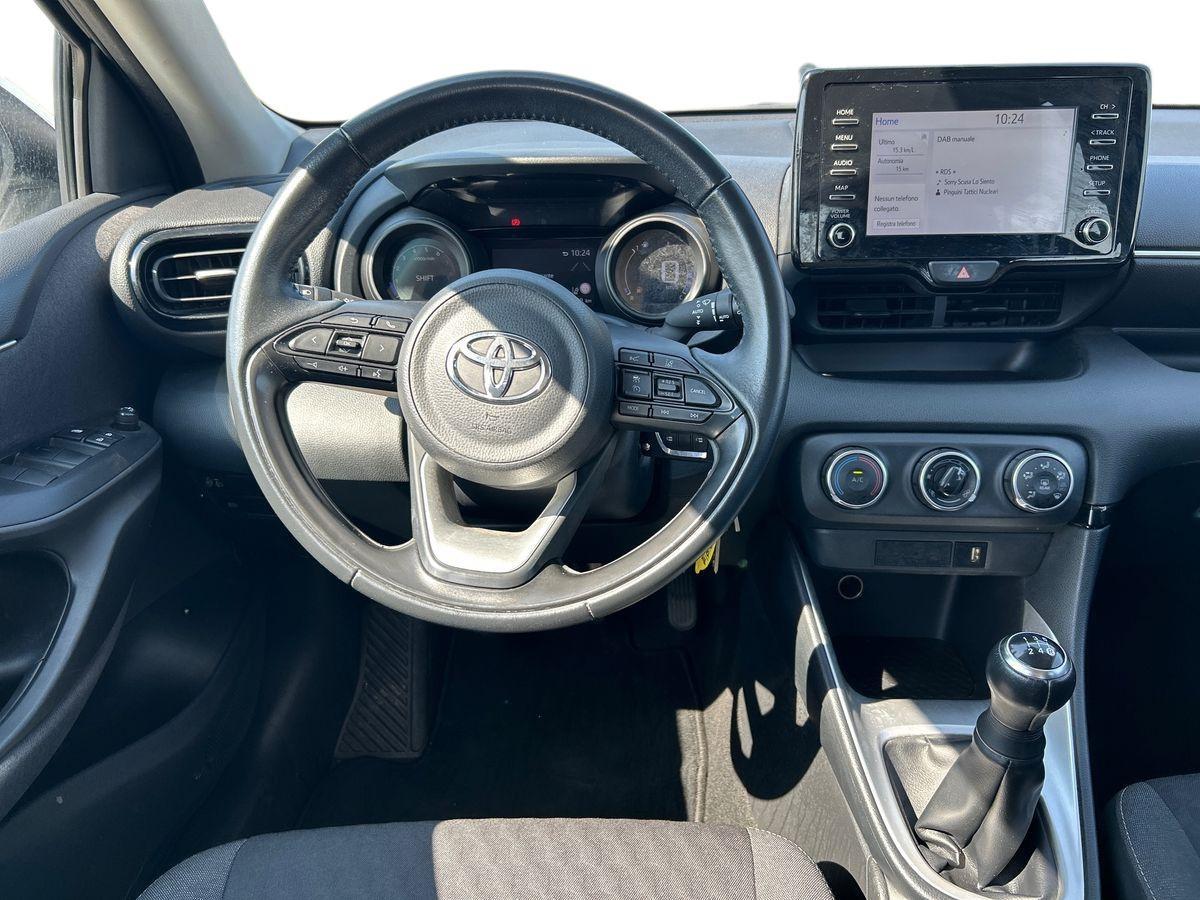 TOYOTA Yaris IV 2020 - Yaris 1.0 Trend