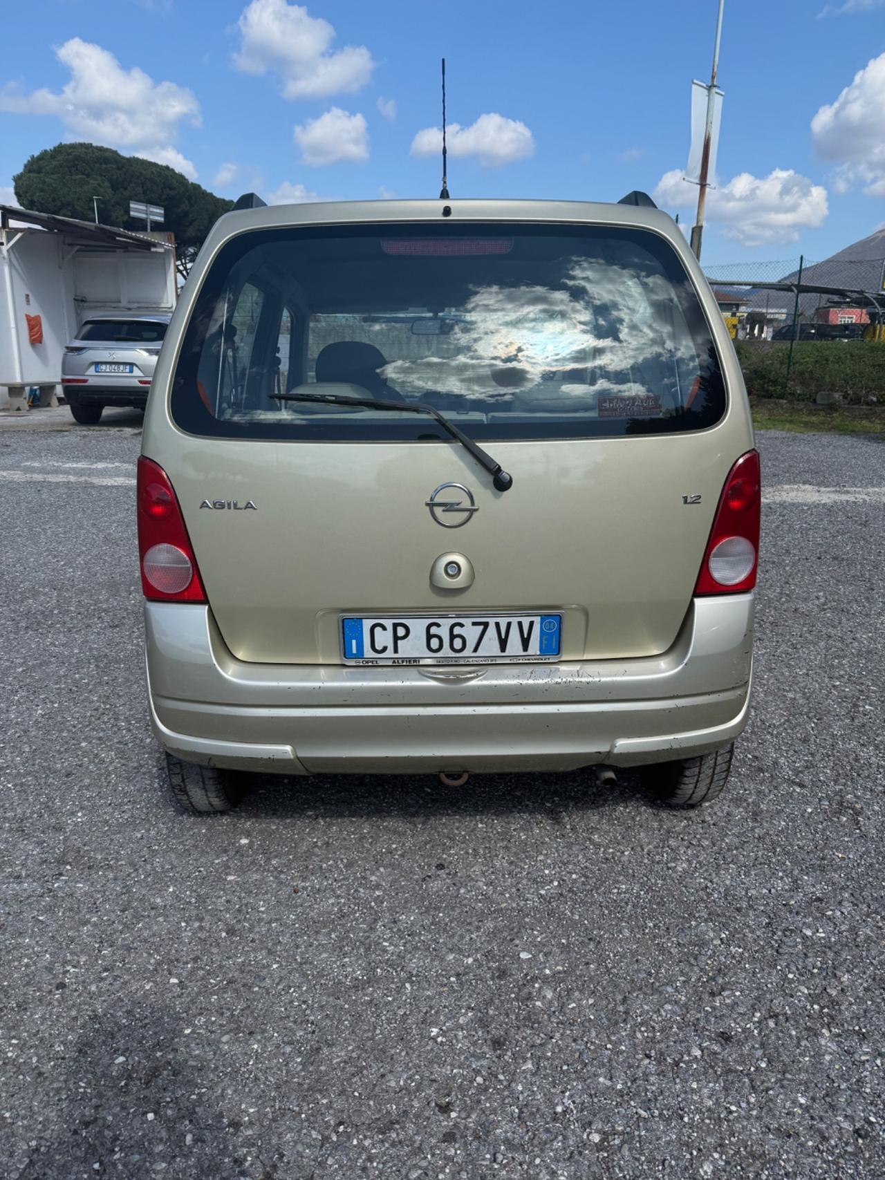 Opel Agila 1.2 16V Club