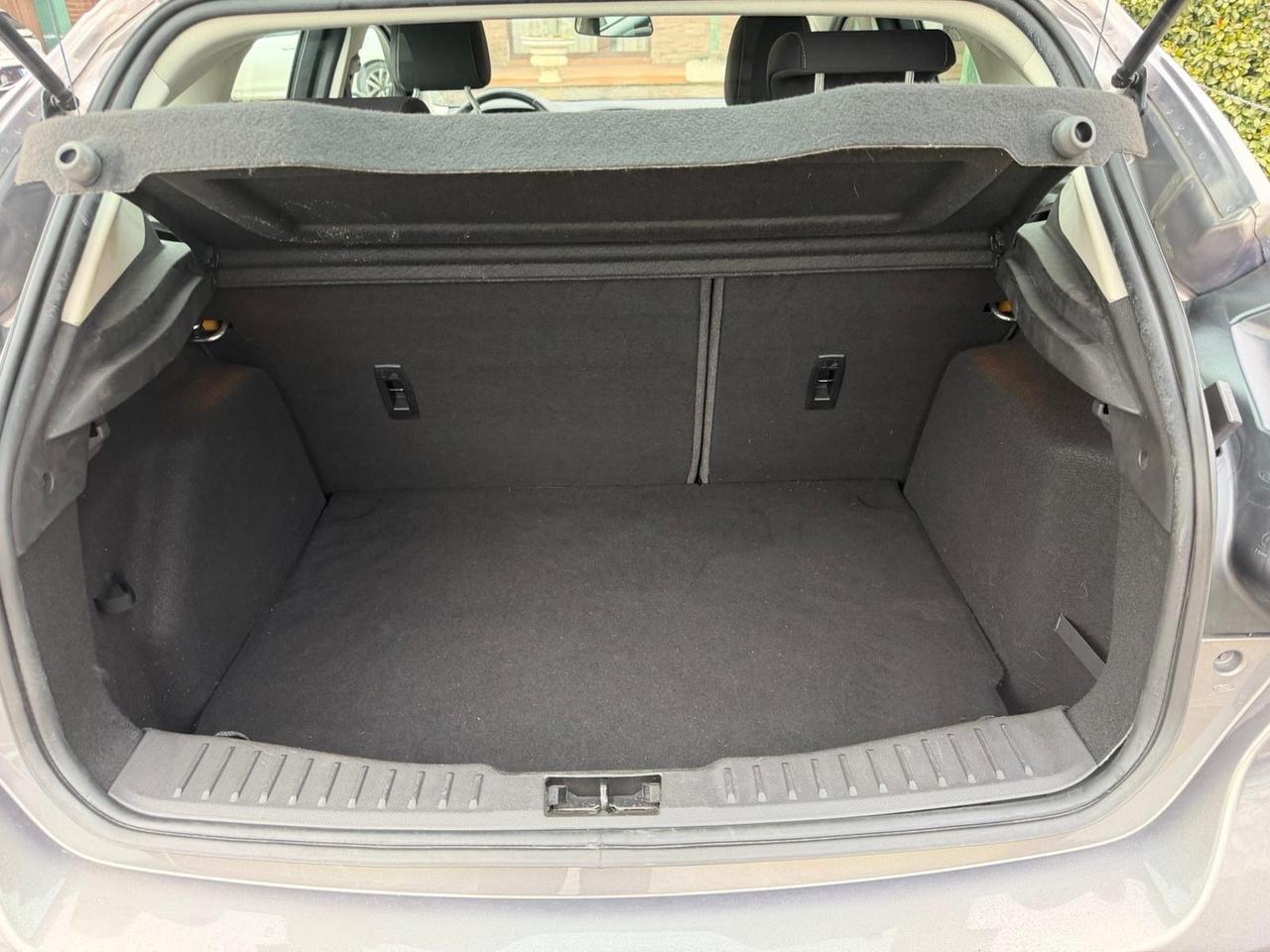 Ford Focus 1.6 TDCi 115 CV Individual neopatentati