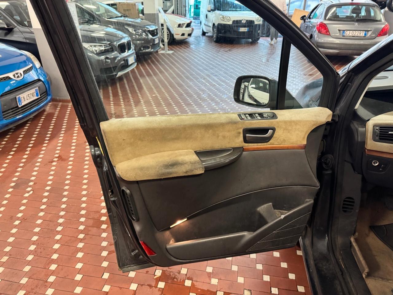 Lancia Phedra 2.2 JTD Emblema FAP - 7 Posti