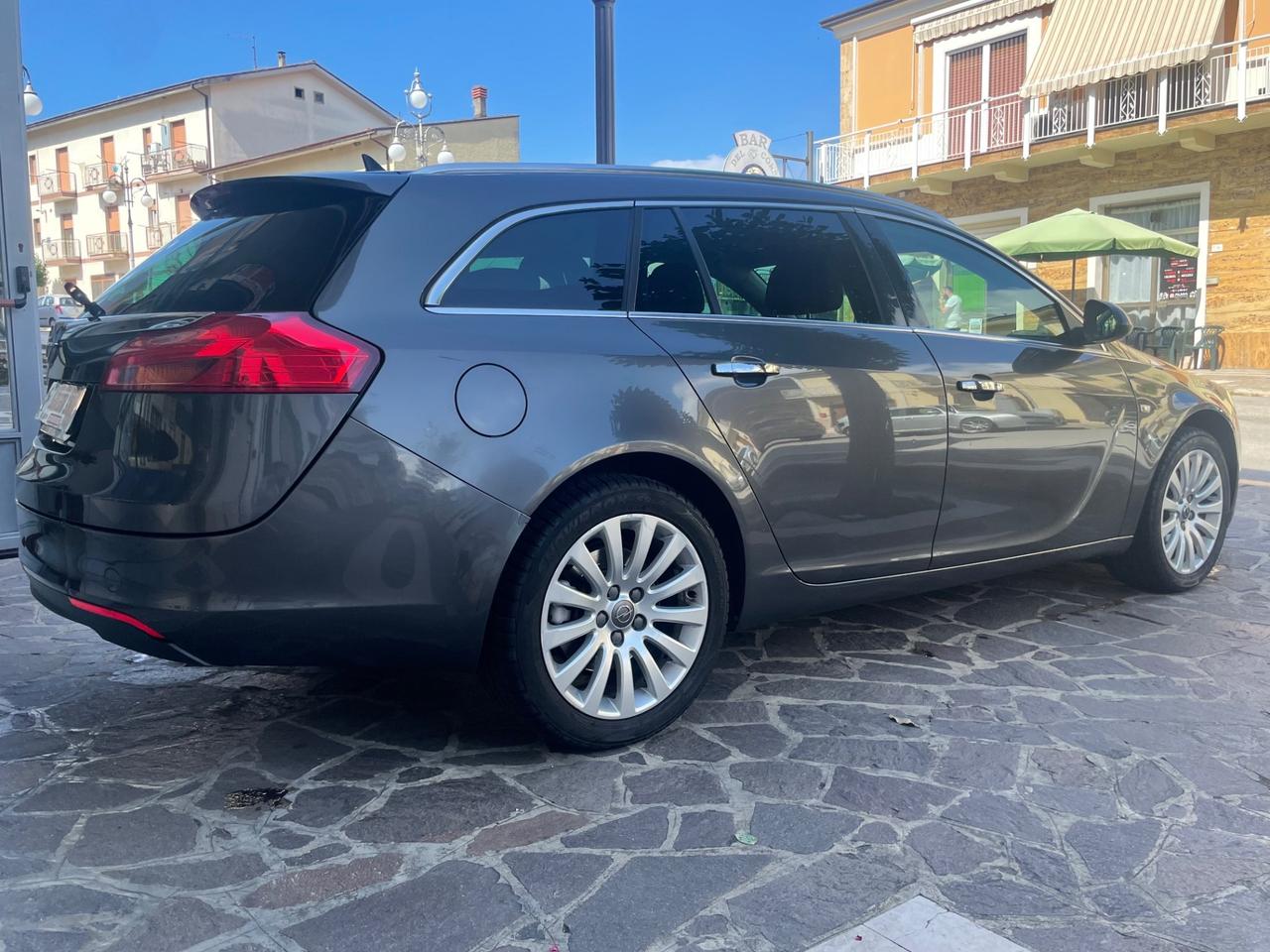 Opel Insignia 2.0 CDTI Sports Tourer AUTO. Cosmo