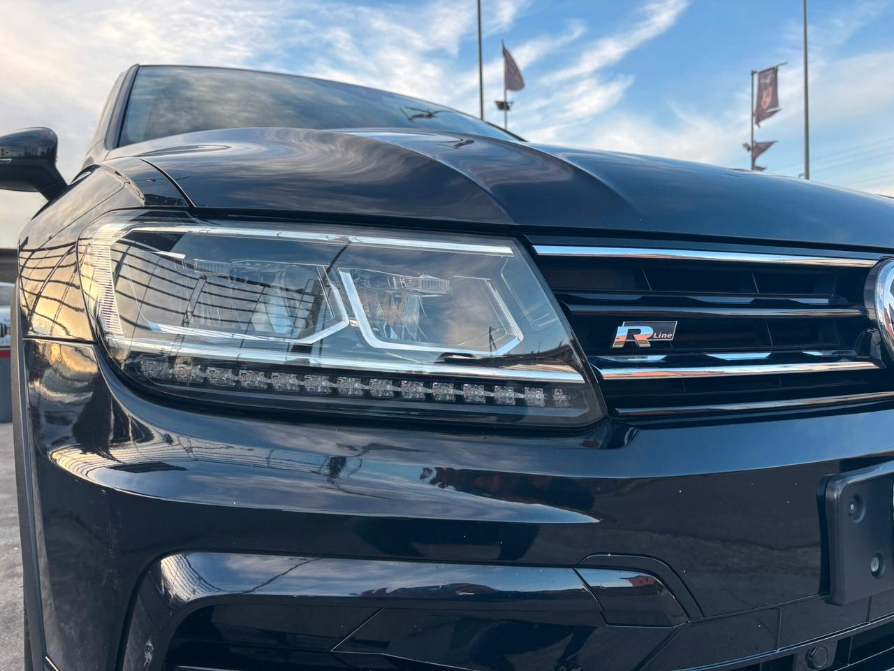 Volkswagen Tiguan 2.0 TDI SCR Style BlueMotion R LINE