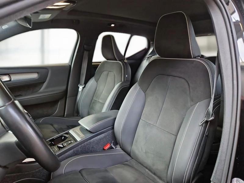 VOLVO XC40 B3 AUTOMATICO ULTIMATE DARK SUV