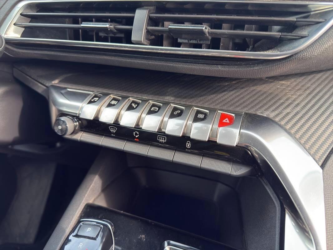 Peugeot 3008 II 1.5 bluehdi Active Business s&s 130cv eat8