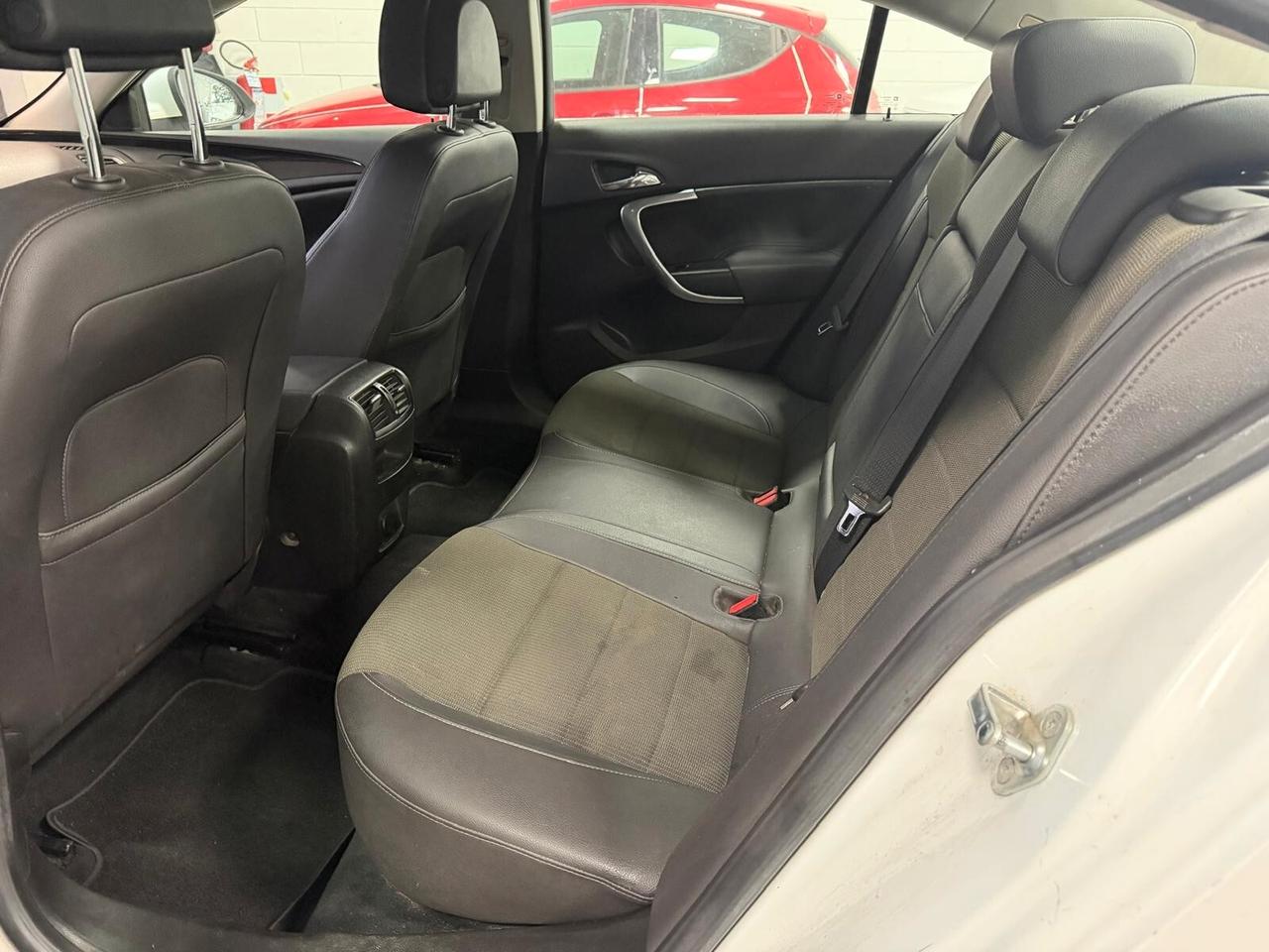 Opel Insignia 1.6 Turbo 180CV 4 porte Cosmo