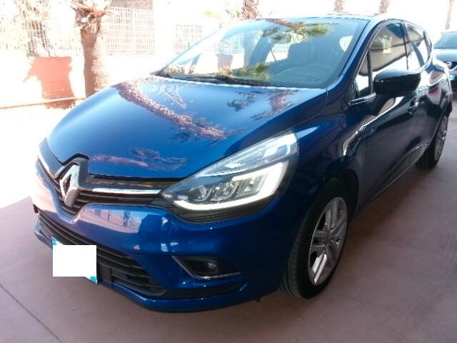 Renault Clio TCe 12V 90 CV 5 porte Moschino Life
