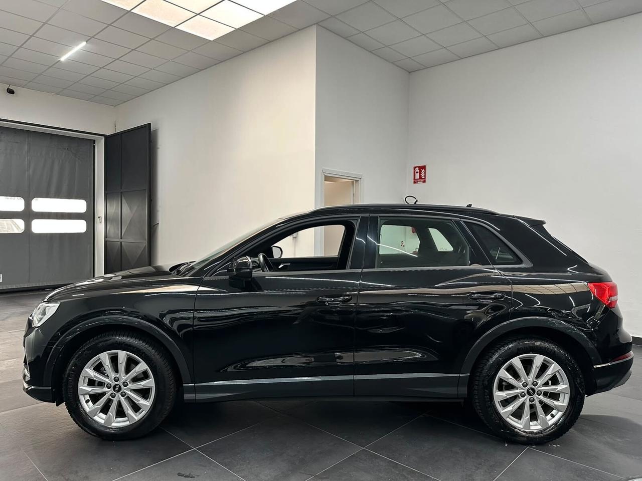 Audi Q3 35 TDI S tronic Business Advanced