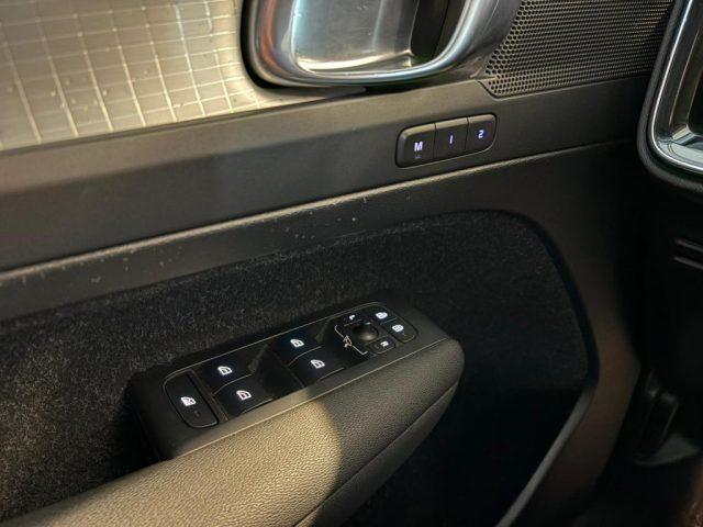 VOLVO XC40 D3 Geartronic Momentum LED - TETTO - TELEC. - 18