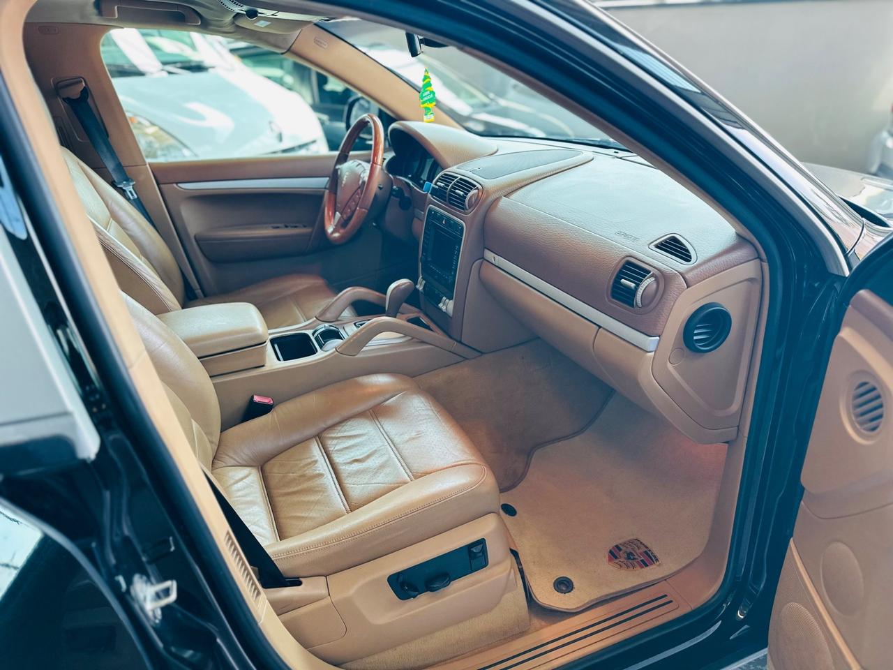 Porsche Cayenne 3.2 V6 cat gpl