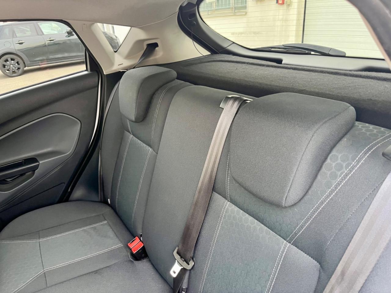 Ford Fiesta 1.2benz 2009 113.000km perfetta per neopatentati