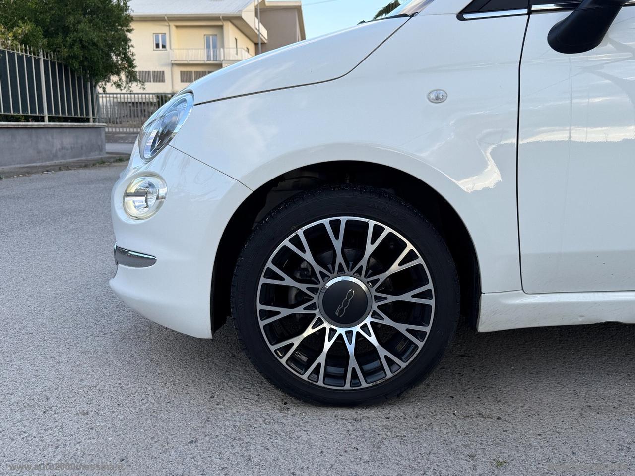 FIAT 500C 1.0 Hybrid Dolcevita