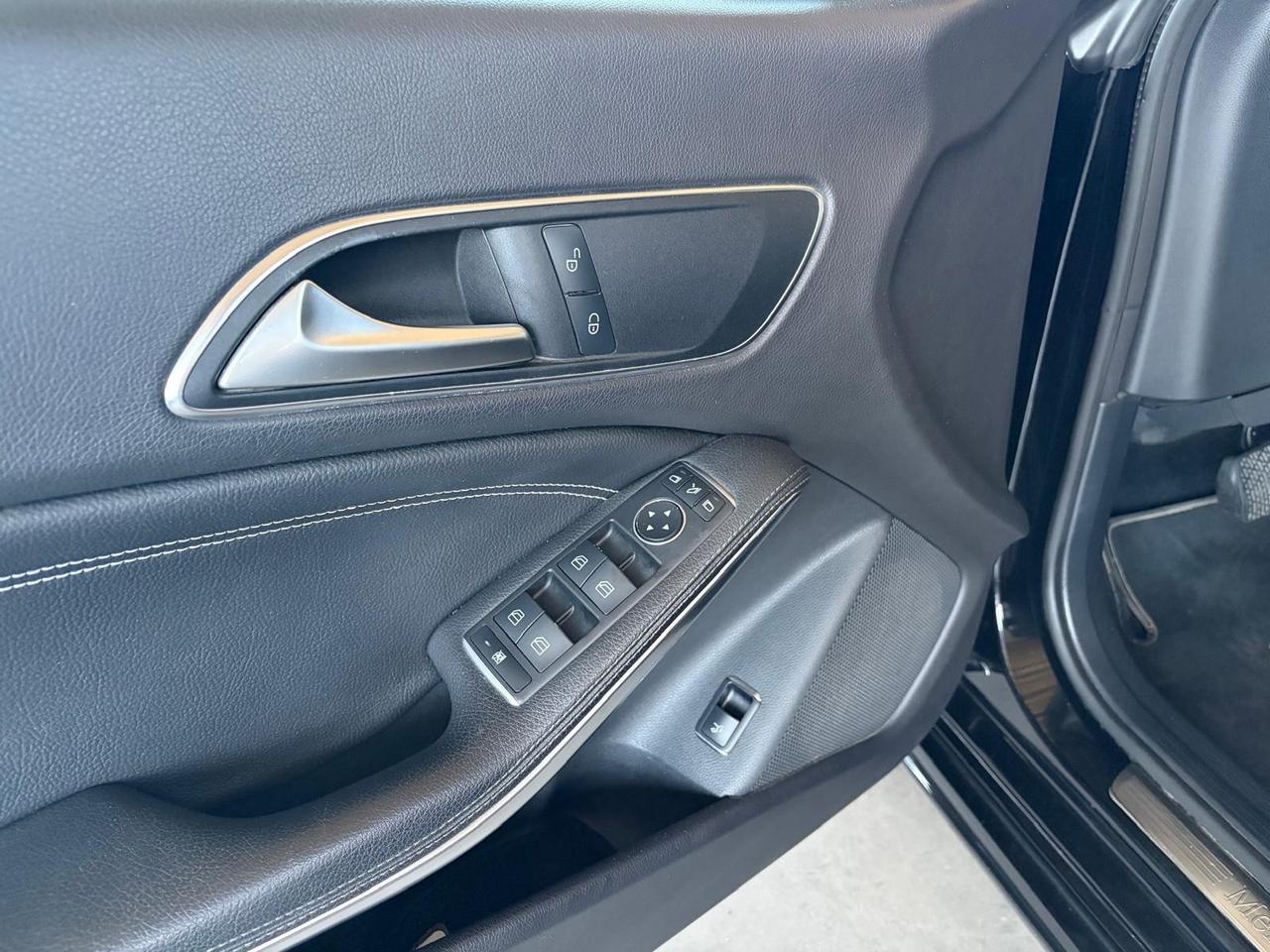 Mercedes-benz CLA 200 180 d Automatic Premium