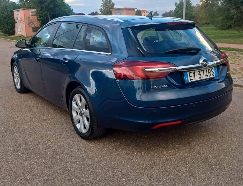 Opel Insignia 2.0 CDTI 140CV Ecopower 104gr. Sports Tourer Cosmo Business