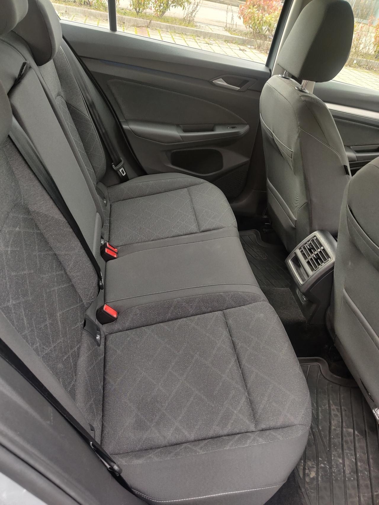 Volkswagen Golf 2.0 TDI 115 CV SCR Life