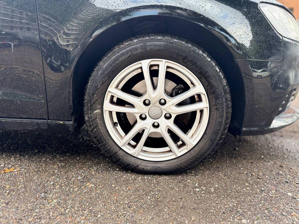 Audi A3 Sportback A3 SB 30 1.0 tfsi Business 116cv my19