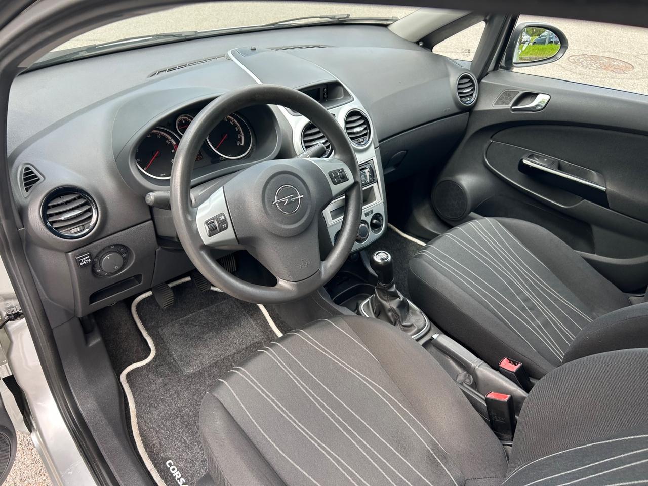 Opel Corsa 1.2 5 porte Cosmo *GPL FINO 2029*