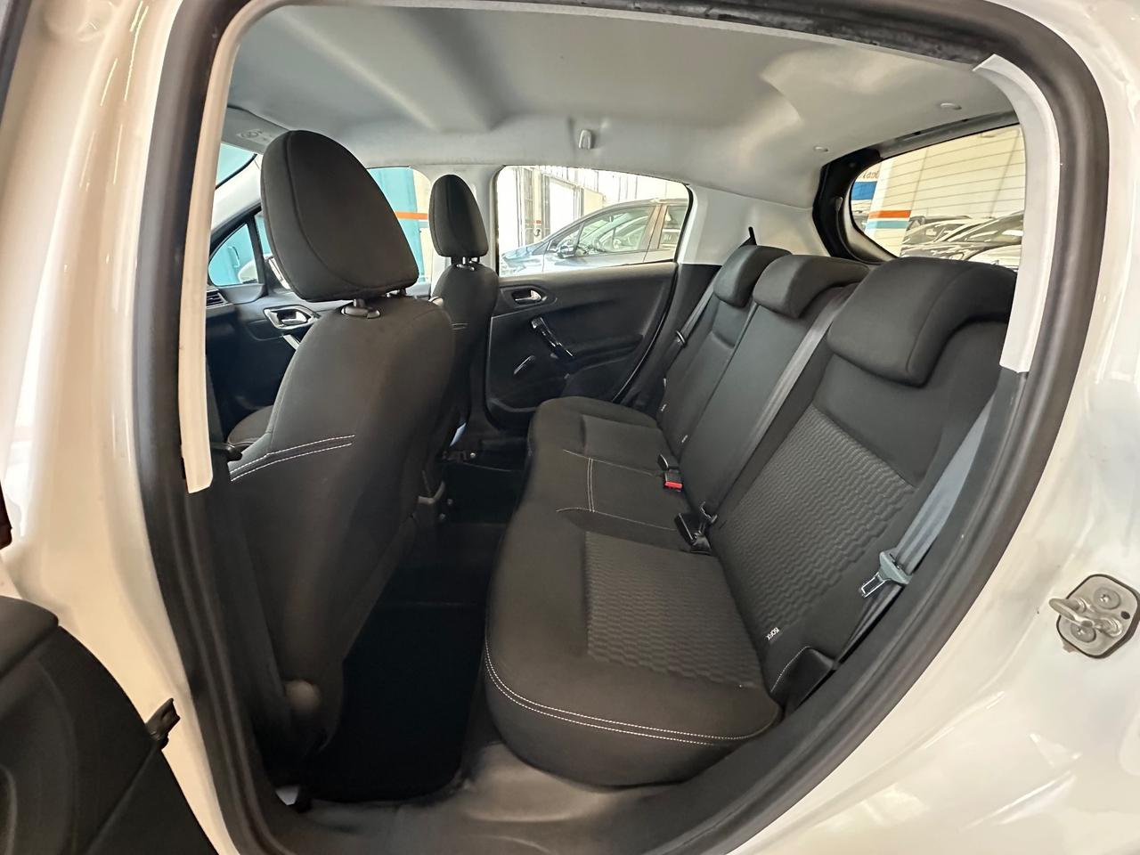 Peugeot 208 BlueHDi 75 5 porte Allure