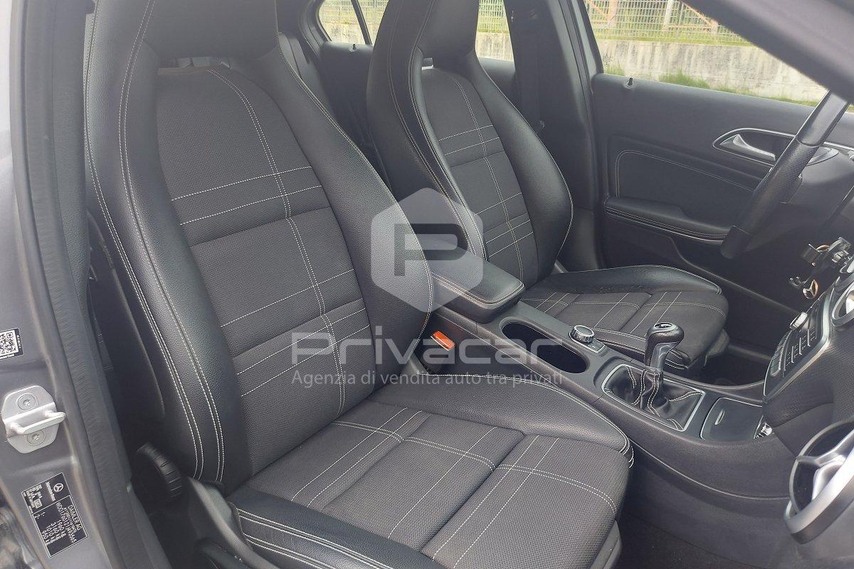 MERCEDES A 180 d Business