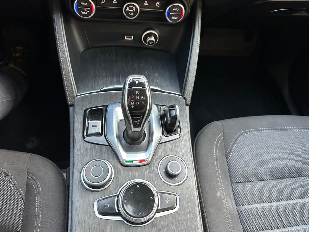 Alfa Romeo Stelvio 2.2 MJT 160 CV AT8 RWD 2021