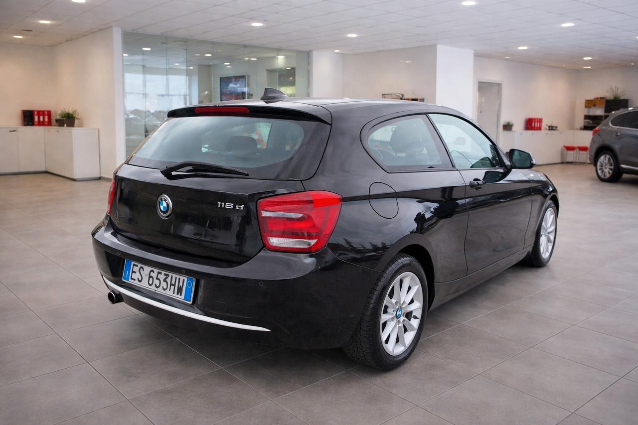 BMW SERIE 116D 1.6D 116CV €5B NAVI PELLE Efficient Dynamics Urban