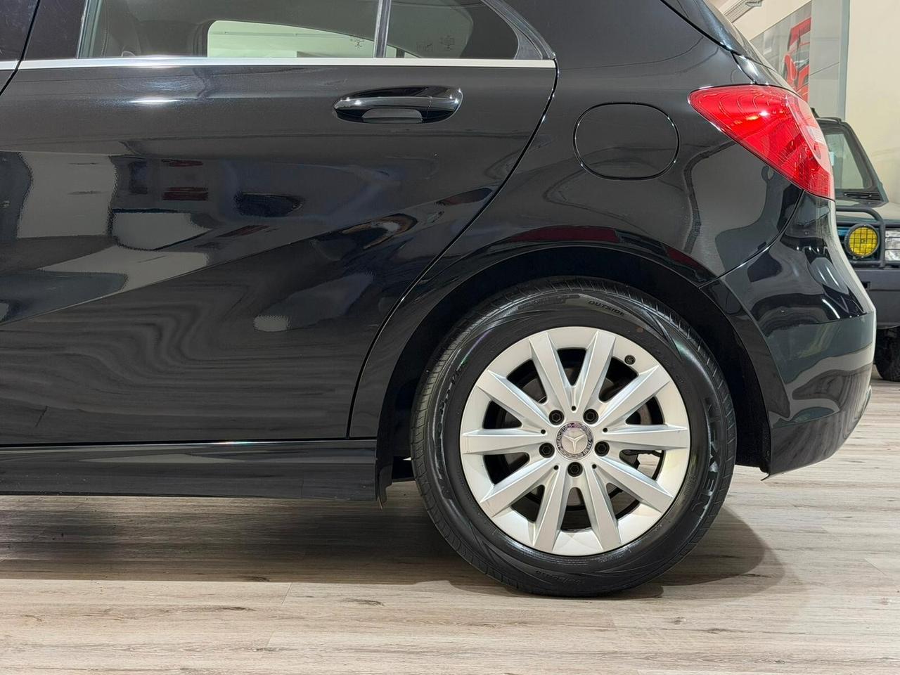 MERCEDES A180 CDI 1.5 109CV AUTO BUSINESS 2015